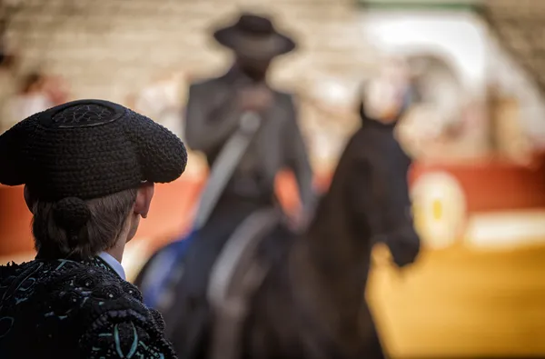 Silhouette eines Stierkämpfers bei einem Stierkampf, Spanien — Stockfoto