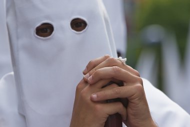 ayrıntı tövbekar kırmızı mum tutan kutsal hafta içi