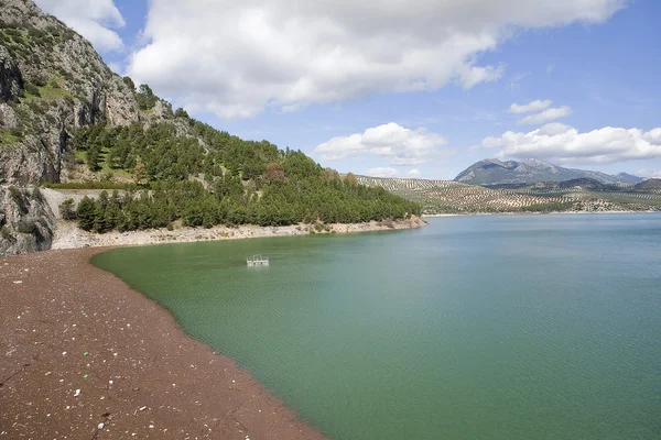 Embalse de Iznajar, provincia de Córdoba, España — Foto de Stock