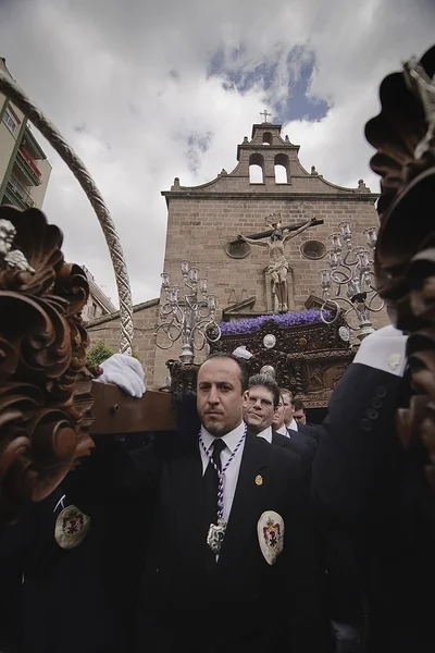 Figura de Jesus na cruz esculpida em madeira — Fotografia de Stock