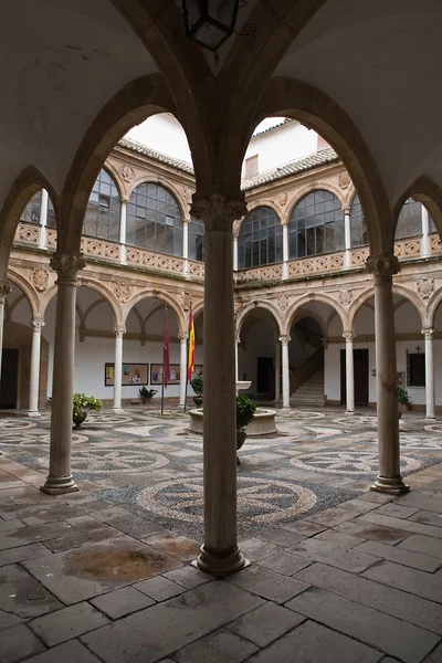 Claustro del Ayuntamiento o Palacio de las Cadenas —  Fotos de Stock