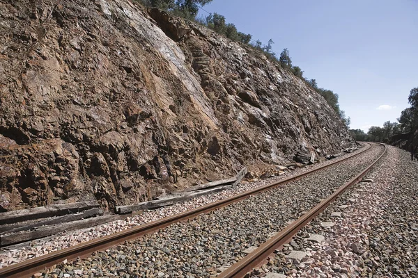 Línea férrea abandonada de Córdoba a Almorchón — Foto de Stock