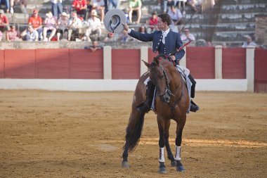 Leonardo hernandez, at sırtında matador İspanyolca
