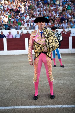 de Spaanse stierenvechter jose tomas initiëren van de paseillo