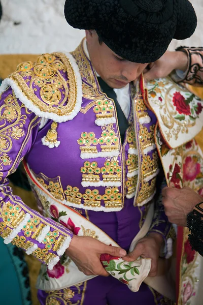 Bullfighters getting dressed for the paseillo or initial parade — Stock Photo, Image