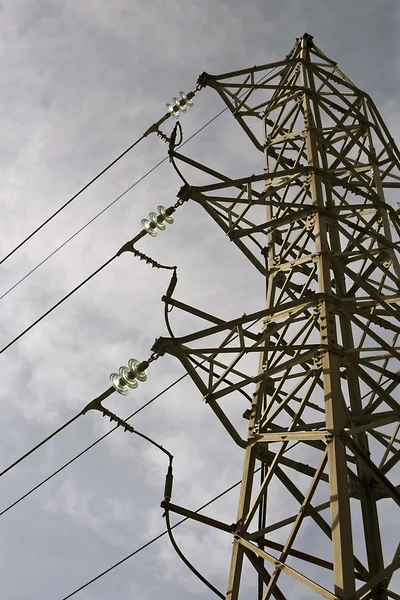 Palo elettrico ad alta tensione — Foto Stock