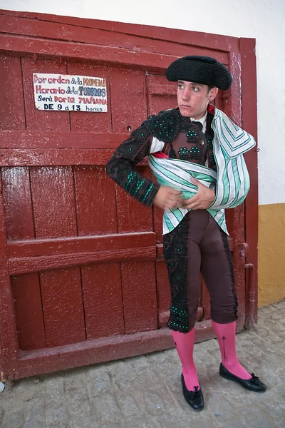 Bullfighter getting dressed for the paseillo or initial parade — Stock Photo, Image