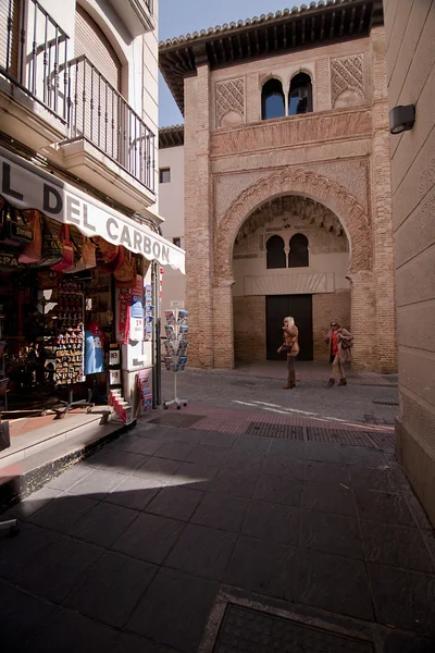 Corral del koolstof is een Andalusische alhondiga uit de 14de eeuw, die als een magazijn van koopwaar diende — Stockfoto