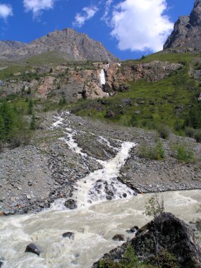 dağ Altay. Rusya. nehir maashej.