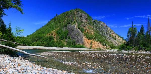 O rio Montanha. — Fotografia de Stock