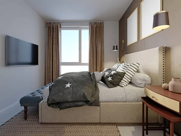 Kleines Schlafzimmer Mit Einem Stoffbett Und Einer Braunen Wand Kopfteil — Stockfoto