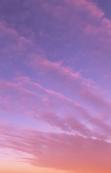 Drámai Gyönyörű Napkelte Naplemente Rózsaszín Lila Kék Felhők Háttér Textúra — Stock Fotó