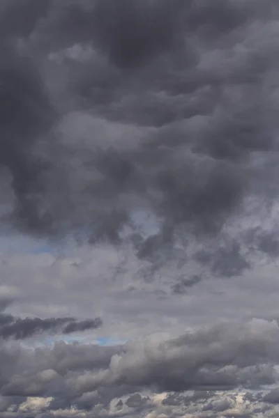 Épico Tempestade Dramática Céu Nuvens Cinzentas Escuras Textura Fundo Trovoada — Fotografia de Stock