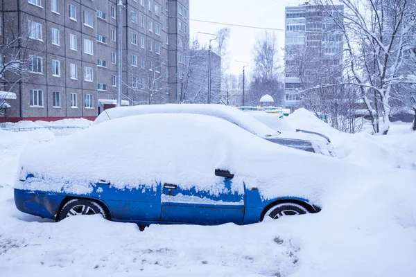 Cars Parking Covered Snow Snowbank Snowfall Blizzard Winter — Stock Photo, Image