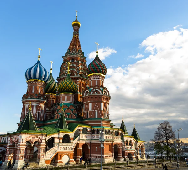 Red square and st-basil — Stock Photo, Image