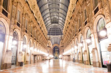 piazza duomo vittorio emanuele Galerisi görüntüleyin