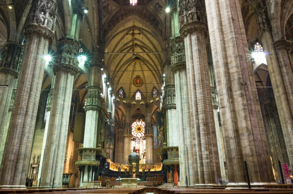 Sugestywny widok katedry duomo, Mediolan — Zdjęcie stockowe