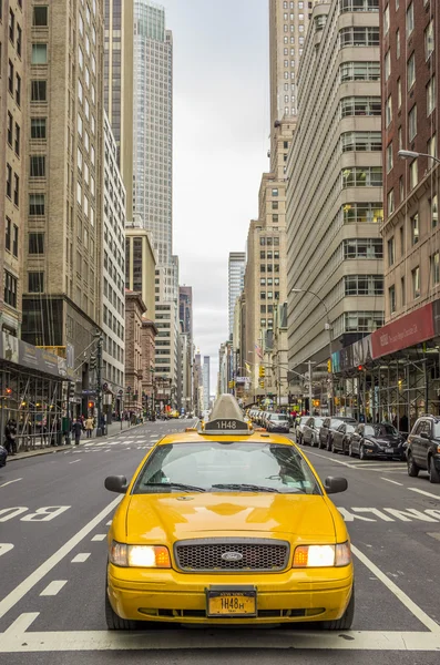 NYC taxi on the streets of Manhattan — Stock Photo, Image