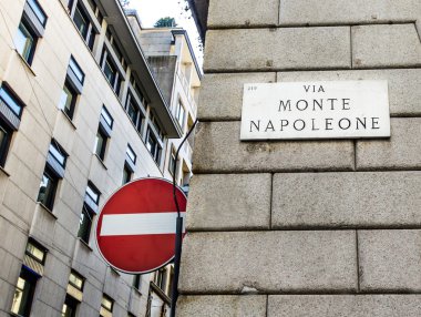 ünlü via montenapoleone