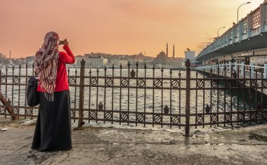 kadın, galata Köprüsü, istanbul
