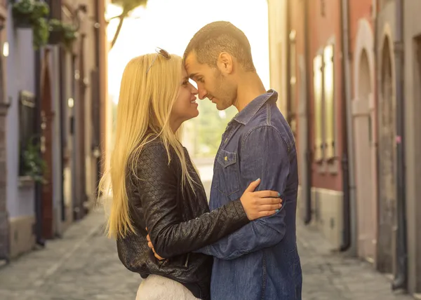 Casal apaixonado — Fotografia de Stock