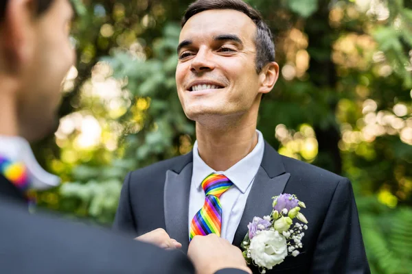 Pareja Homosexual Que Celebra Propia Boda Pareja Lbgt Ceremonia Boda — Foto de Stock