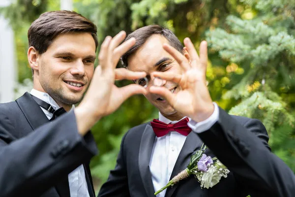 Couple Homosexuel Célébrant Son Propre Mariage Couple Lbgt Lors Cérémonie — Photo