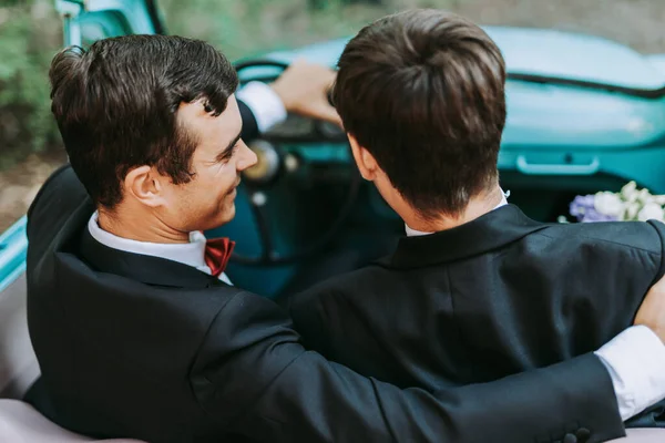 Casal Homossexual Celebrando Seu Próprio Casamento Casal Lbgt Cerimônia Casamento — Fotografia de Stock