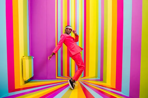 Belle Danseuse Afro Américaine Amusant Dans Une Salle Boîte Arc — Photo