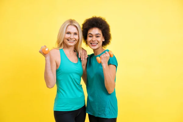Image Two Women Different Body Age Ethnicity Making Sport Female — Stock Photo, Image