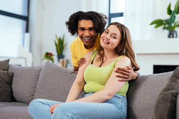 Modern Multiethnic Unstereotyped Couple Lifestyle Moments Home Stereotyped Boyfriend Girlfriend — Stock Photo, Image