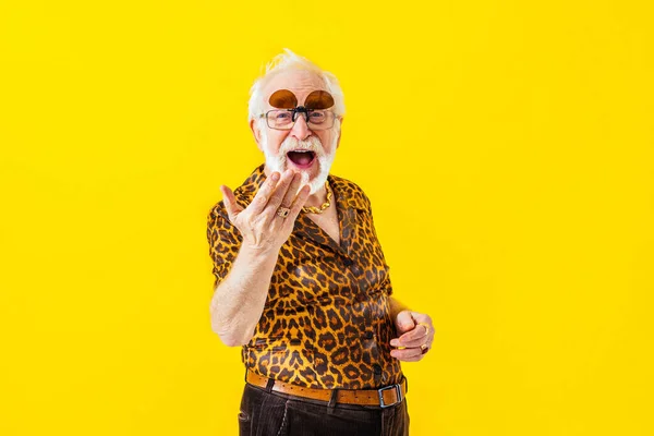 Cool Senior Man Fashionable Clothing Style Portrait Colored Background Funny — Stock Photo, Image