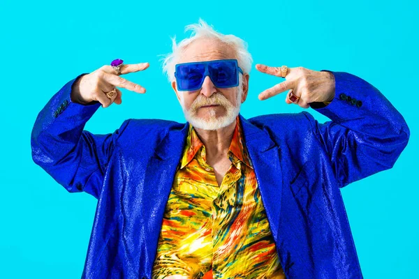 Cool Senior Man Fashionable Clothing Style Portrait Colored Background Funny — Foto de Stock
