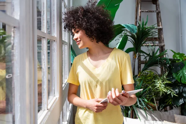 Beautiful Latino Young Woman Home Pretty South American Curly Hair — Stockfoto