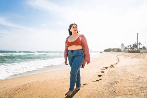 Beautiful Cheerful Size Young Woman Outdoors Pretty Overweight Curvy Female — Foto Stock