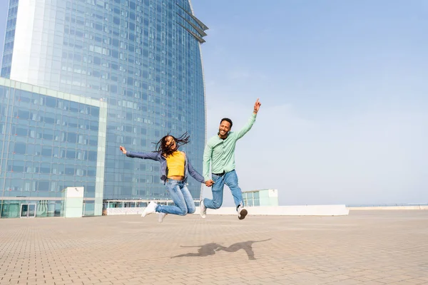 Beautiful Happy Hispanic Latino Couple Lovers Dating Outdoors Tourists Barcelona — Stock Photo, Image