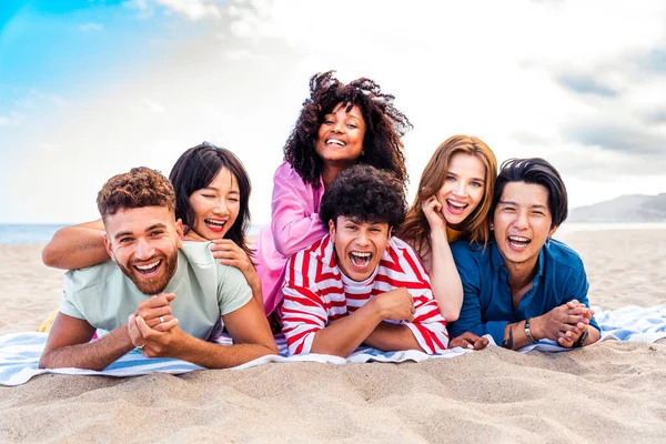 Multiethnic Group Young Happy Friends Bonding Having Fun Summertime Vacation — Stock Fotó