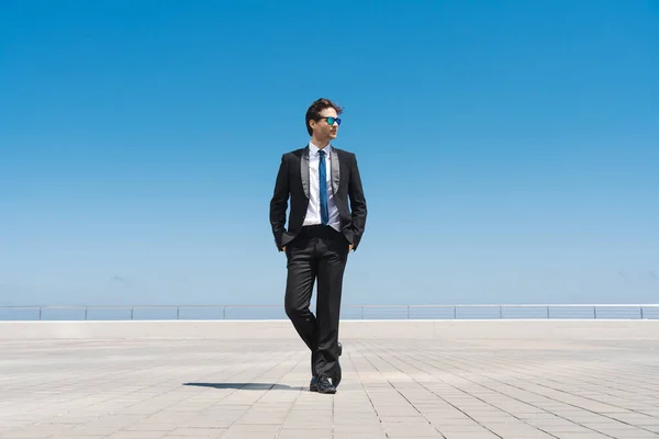 Happy Handsome Adult Businessman Wearing Elegant Suit Standing Outdoors Full — Stockfoto