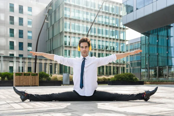 Happy Handsome Adult Businessman Wearing Elegant Suit Doing Acrobatic Trick — Photo