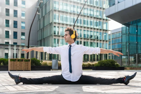 Happy Handsome Adult Businessman Wearing Elegant Suit Doing Acrobatic Trick — Stok fotoğraf