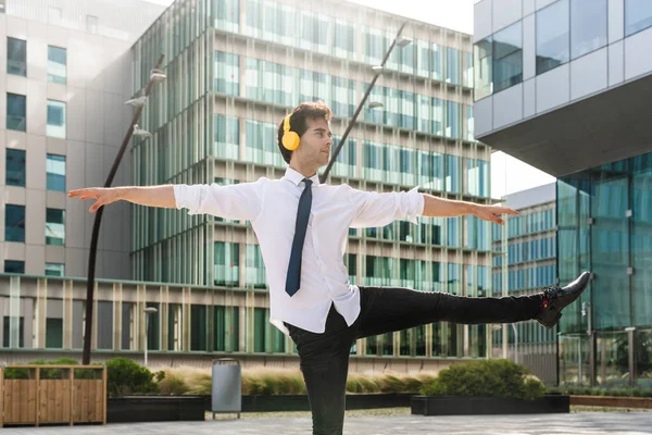 Happy Handsome Adult Businessman Wearing Elegant Suit Doing Acrobatic Trick — Stok fotoğraf