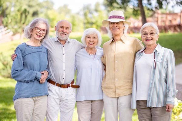 Group Happy Elderly People Bonding Outdoors Park Old People Age — Stock Photo, Image