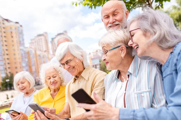 Group Happy Elderly People Bonding Outdoors Park Old People Age — Stock Photo, Image