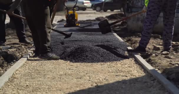 Reparatie van wegen asfalt bouw verkeer — Stockvideo