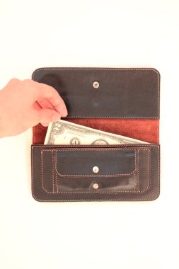 siyah bir çanta dışarı para el çe