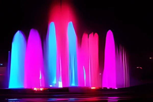 Geceleri renkli Çeşmesi