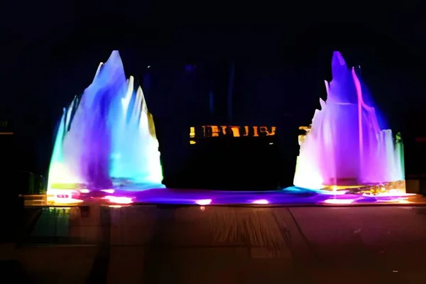 Güzel gece çeşmesi evin yanında.