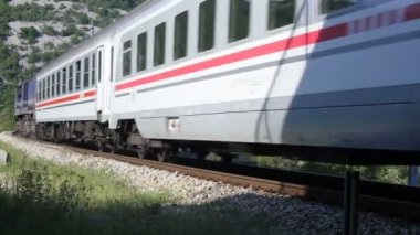 Tren.
