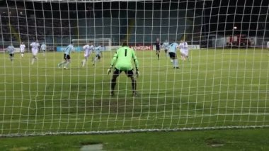 futbol ya da futbol