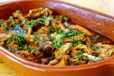 Lezzetli Asya yemeklerinin yakın görüntüsü